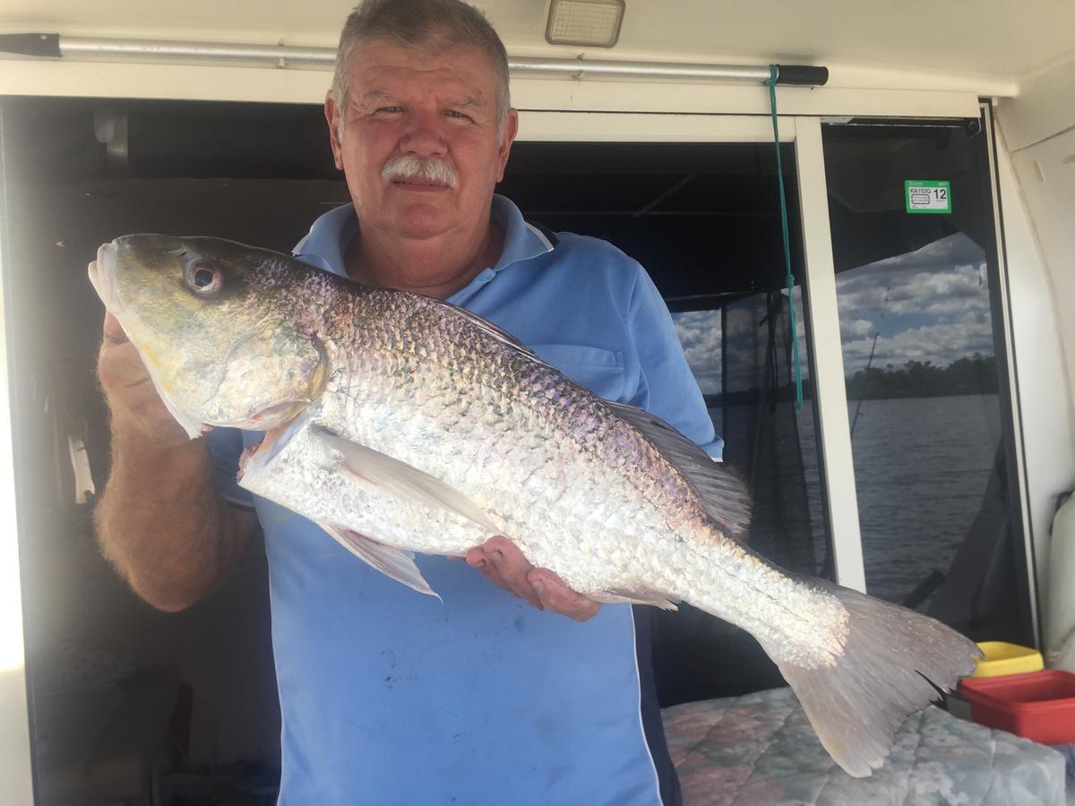 Lucinda Fishing Lodge Buitenkant foto