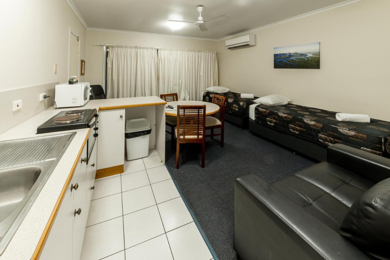 Lucinda Fishing Lodge Buitenkant foto