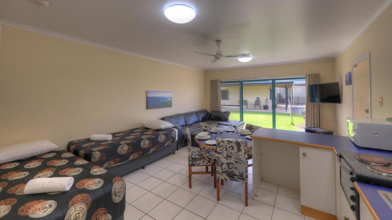 Lucinda Fishing Lodge Buitenkant foto