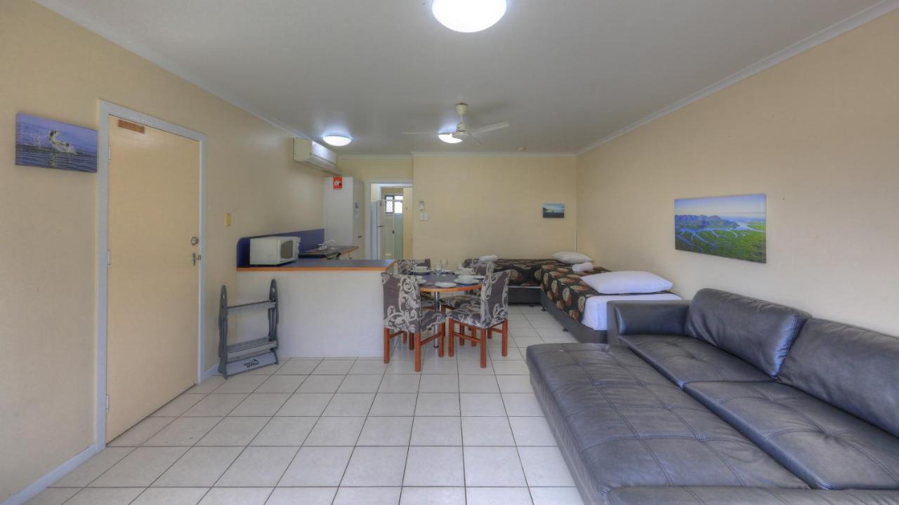 Lucinda Fishing Lodge Buitenkant foto